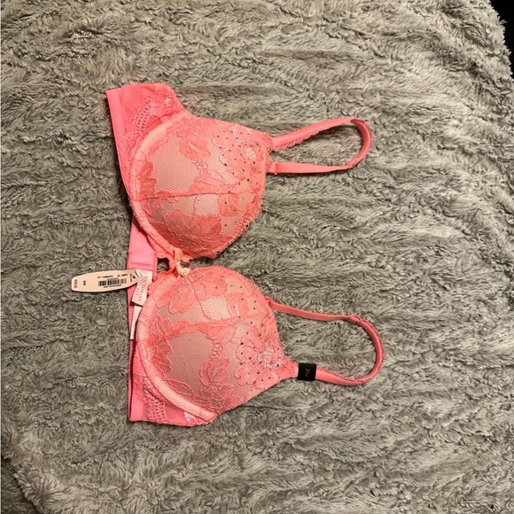 Brand new body by Victoria push up bra 34b - Picture 2 of 3